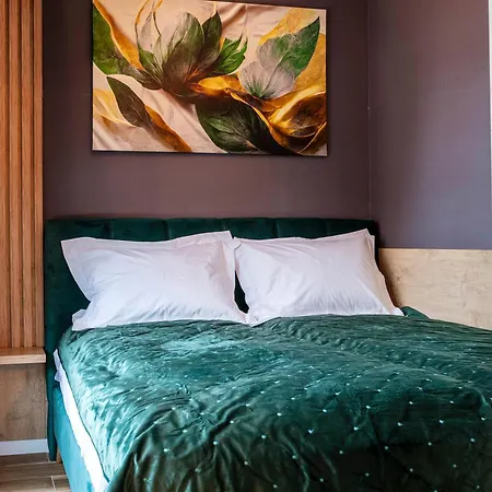 Sky Lux Cozy Nest